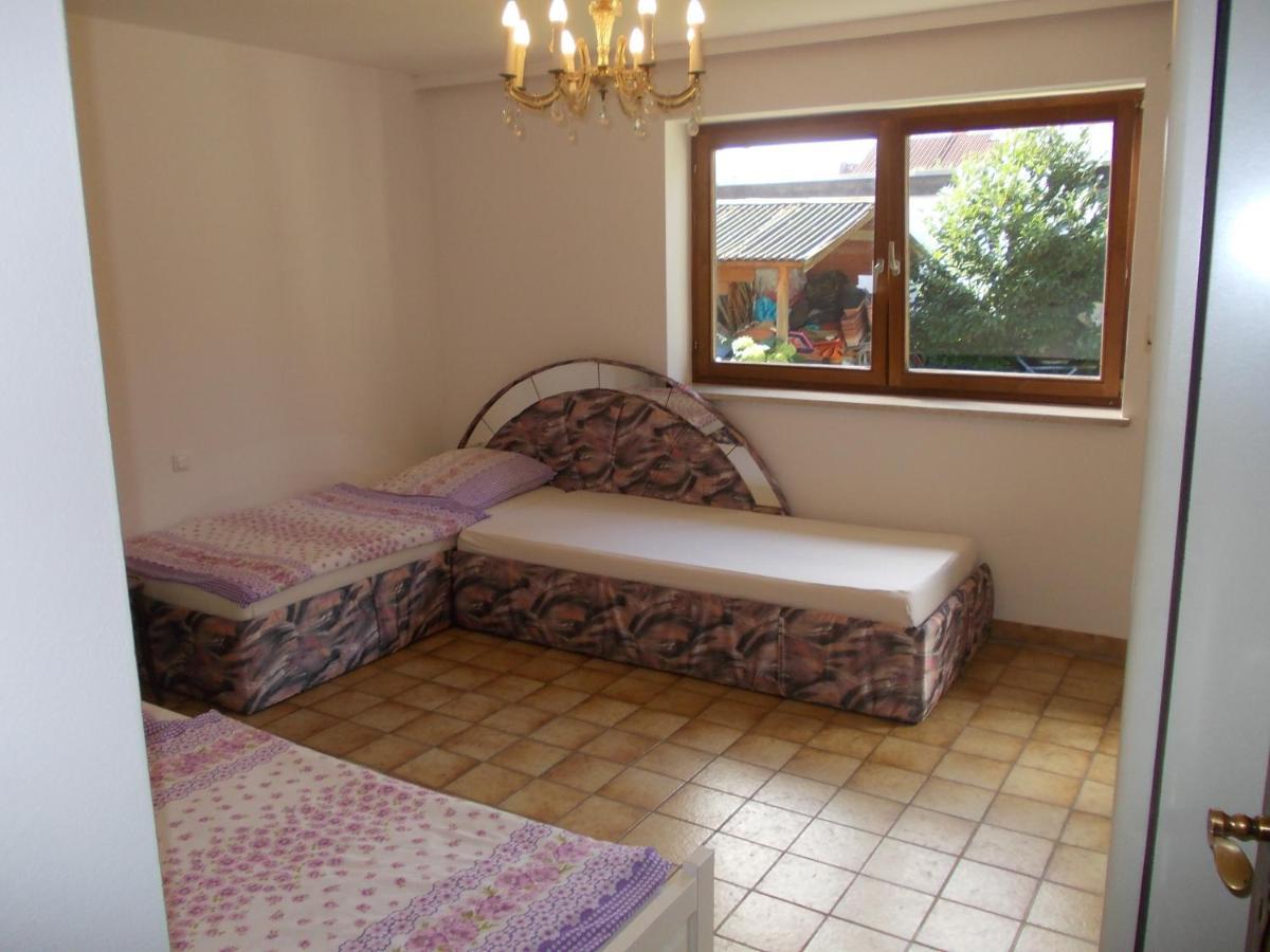 Xxl Apartment, 10 Beds, 4 Sleep-Rooms, 140Qm, 2 Wc, 2 Shower && Bruckmühl Dış mekan fotoğraf